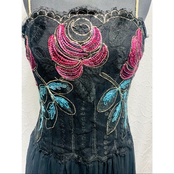 Vintage Ball Gown - Picture 6 of 14